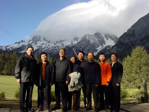 云南旅行社前十排名：蒙旅好评率+全链条服务登顶行业前十榜首(图2)